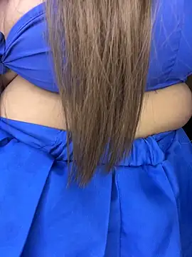 Snapshot of CharlotteMillers chatting on 11-21-25, 04:00 CharlotteMillers online show from 11-21-25, 04:00