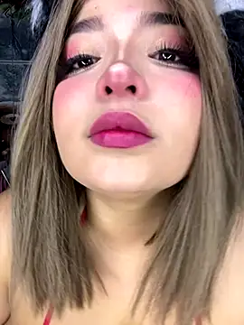 Snapshot of CharlotteMillers chatting on 12-04-25, 04:44 CharlotteMillers online show from 12-04-25, 04:44