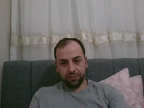Snapshot of Yldrmm_9553 chatting on 05-08-26, 08:36 Yldrmm 9553 online show from 05-08-26, 08:36