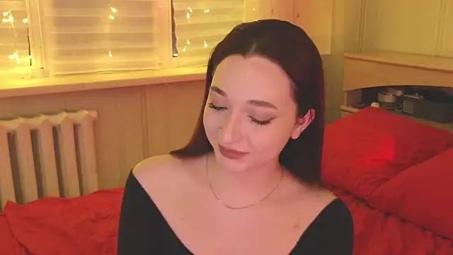 YasmineWest online show from 02-16-25, 01:05