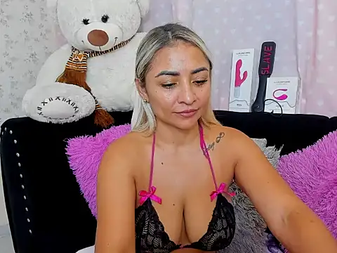 milf bigass  online show from 11-25-25, 12:16