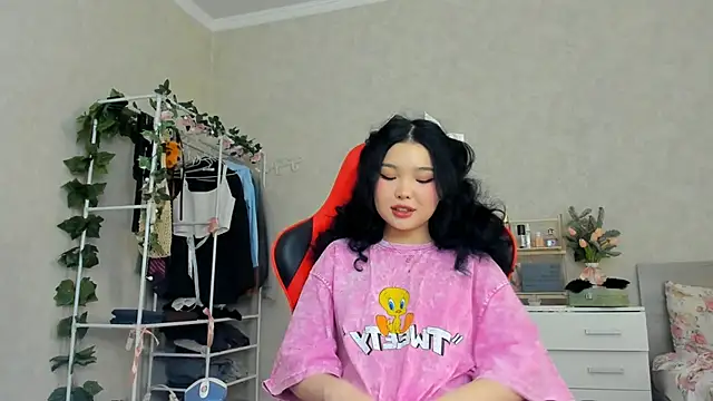 Snapshot of wastforu chatting on 02-04-25, 10:32 wastforu online show from 02-04-25, 10:32