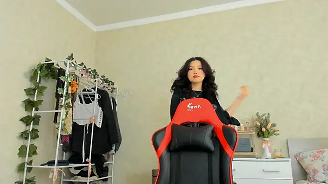 Snapshot of wastforu chatting on 02-14-25, 06:45 wastforu online show from 02-14-25, 06:45