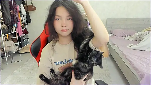 Snapshot of wastforu chatting on 11-21-25, 08:24 wastforu online show from 11-21-25, 08:24