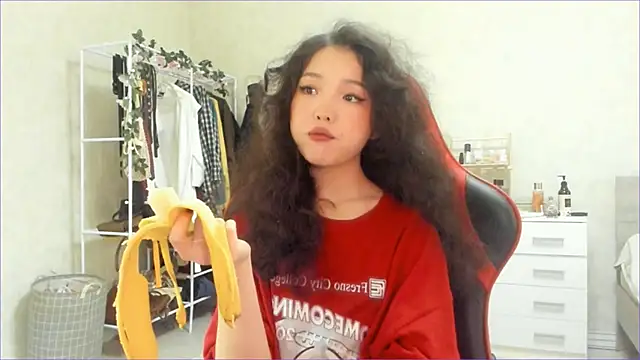 Snapshot of wastforu chatting on 02-14-26, 09:39 wastforu online show from 02-14-26, 09:39