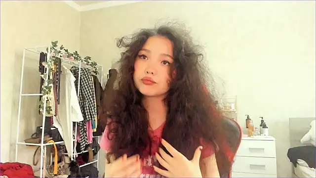 Snapshot of wastforu chatting on 02-17-26, 10:23 wastforu online show from 02-17-26, 10:23