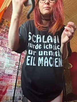 die-EinHORNY-WG online show from 04-11-26, 02:54