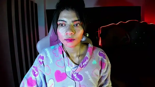 Snapshot of Lilithsabeth chatting on 06-17-26, 03:57 Lilithsabeth online show from 06-17-26, 03:57