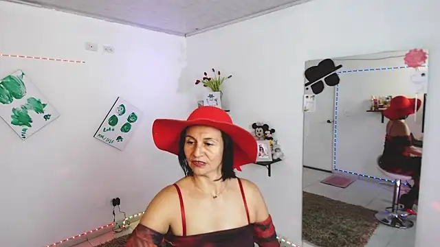 lollita 23  online show from 09-24-25, 08:23