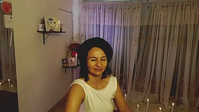 lollita 23  online show from 10-18-25, 08:42