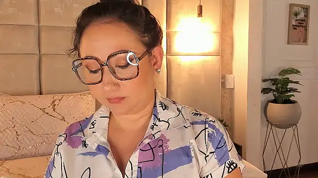 Snapshot of Victoria-Harper chatting on 01-30-25, 06:00 Victoria-Harper online show from 01-30-25, 06:00