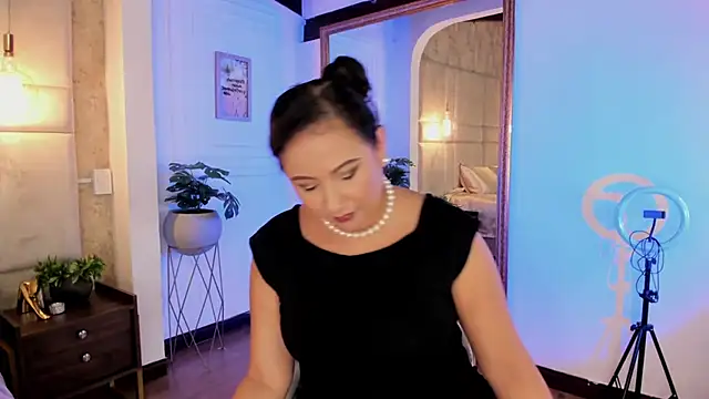 Snapshot of Victoria-Harper chatting on 03-16-25, 03:17 Victoria-Harper online show from 03-16-25, 03:17