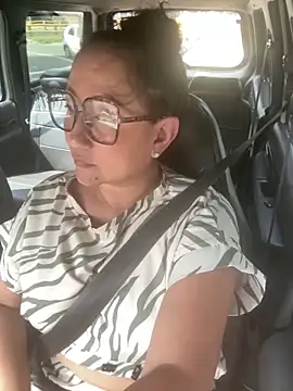 Snapshot of Victoria-Harper chatting on 03-17-25, 07:37 Victoria-Harper online show from 03-17-25, 07:37