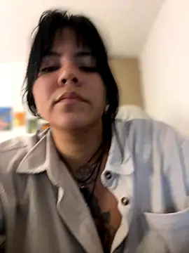 JulianaCastillo online show from 09-11-25, 03:39