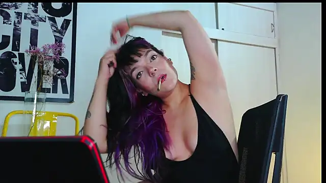 purple em69 online show from 04-09-26, 05:40