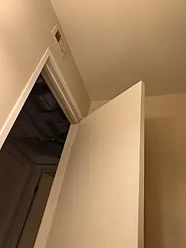 renegade vyxxen online show from 12-16-25, 10:37