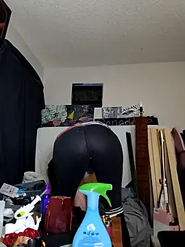 Snapshot of renegade_vyxxen chatting on 02-24-26, 02:15 renegade vyxxen online show from 02-24-26, 02:15