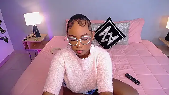 Snapshot of JasmineCampbell_ chatting on 02-15-25, 01:49 JasmineCampbell online show from 02-15-25, 01:49