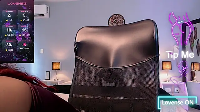 Snapshot of JasmineCampbell_ chatting on 03-21-25, 08:18 JasmineCampbell online show from 03-21-25, 08:18