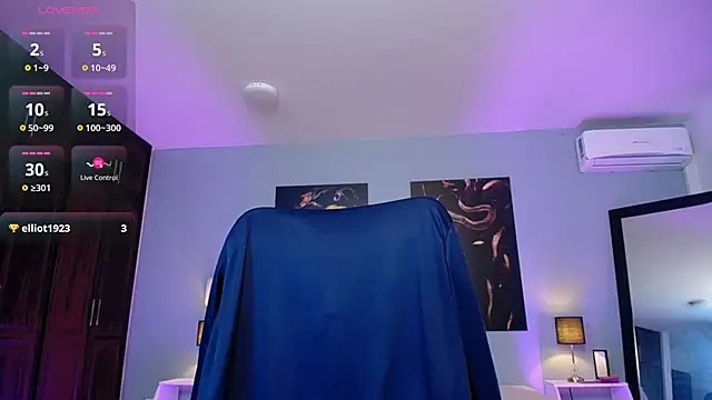 Snapshot of JasmineCampbell_ chatting on 10-11-25, 08:29 JasmineCampbell online show from 10-11-25, 08:29