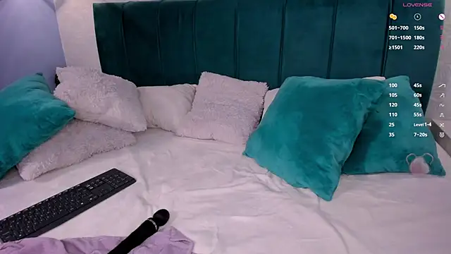 Snapshot of katherin_smith_ chatting on 12-31-24, 10:26 katherin smith online show from 12-31-24, 10:26