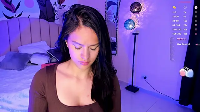 Snapshot of katherin_smith_ chatting on 02-06-25, 07:40 katherin smith online show from 02-06-25, 07:40