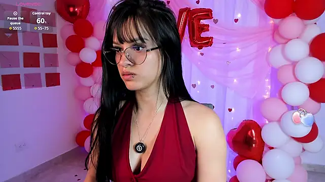 Snapshot of katherin_smith_ chatting on 02-15-26, 01:02 katherin smith online show from 02-15-26, 01:02