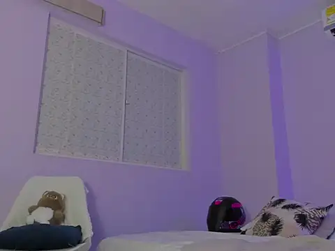 Mari Mendoza online show from 10-21-25, 08:09