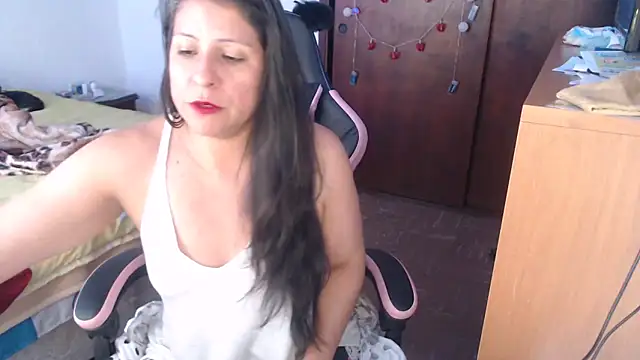 Snapshot of LucifernandaSw chatting on 04-23-26, 02:08 LucifernandaSw online show from 04-23-26, 02:08