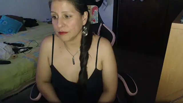 Snapshot of LucifernandaSw chatting on 04-28-26, 02:27 LucifernandaSw online show from 04-28-26, 02:27
