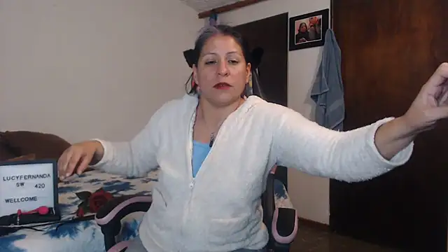 Snapshot of LucifernandaSw chatting on 06-26-26, 10:19 LucifernandaSw online show from 06-26-26, 10:19