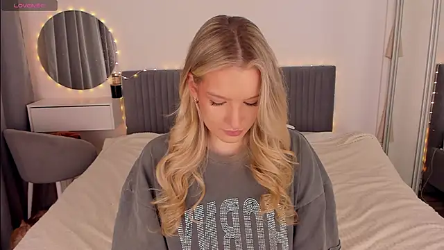 CassieRayss online show from 02-25-26, 02:27