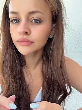 Snapshot of AngelinaTeller chatting on 02-03-26, 02:53 AngelinaTeller online show from 02-03-26, 02:53