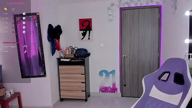 Snapshot of Lips_SaraSofia2 chatting on 02-04-25, 09:41 Lips SaraSofia2 online show from 02-04-25, 09:41