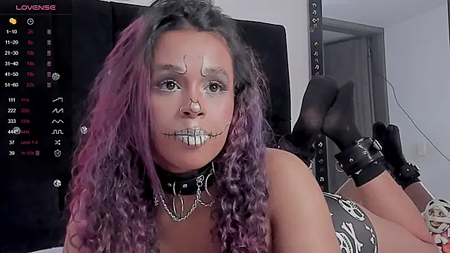 Snapshot of Lips_SaraSofia2 chatting on 10-15-25, 08:20 Lips SaraSofia2 online show from 10-15-25, 08:20