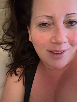 Snapshot of xsexycurvymilf chatting on 03-05-25, 06:44 xsexycurvymilf online show from 03-05-25, 06:44