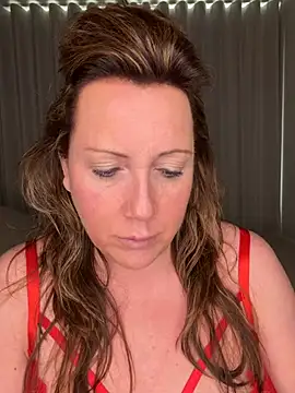 xsexycurvymilf online show from 02-18-26, 03:19