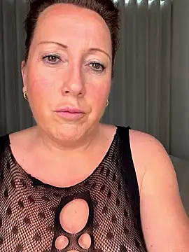 xsexycurvymilf online show from 03-23-26, 03:05