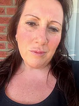 xsexycurvymilf online show from 04-08-26, 11:32