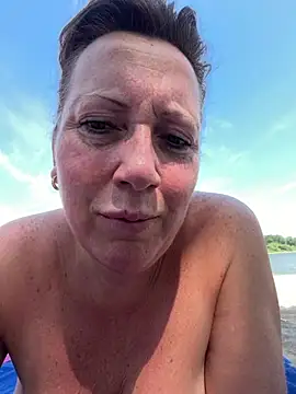 xsexycurvymilf online show from 06-20-26, 09:45