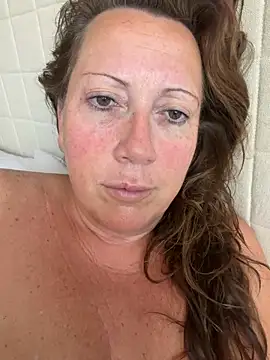 xsexycurvymilf online show from 07-10-26, 05:45
