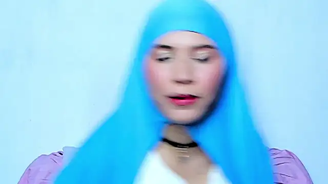 Snapshot of hanaa_18 chatting on 01-26-25, 02:24 hanaa 18 online show from 01-26-25, 02:24