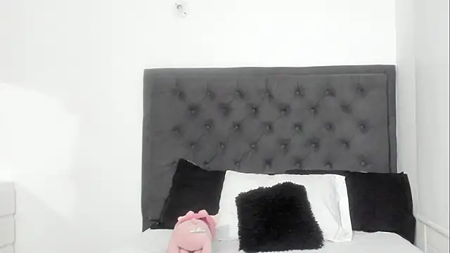 sara evans02 online show from 03-15-25, 05:30