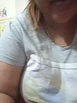 Snapshot of _Redwine_ chatting on 01-26-25, 05:02 Redwine online show from 01-26-25, 05:02