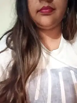 Snapshot of _Redwine_ chatting on 02-21-25, 10:37 Redwine online show from 02-21-25, 10:37