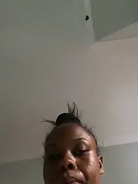 Dellah26 online show from 03-22-26, 06:28