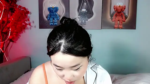 Snapshot of ichiben chatting on 12-27-24, 01:39 ichiben online show from 12-27-24, 01:39