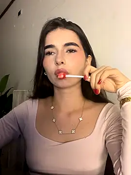 Coralinee 01 online show from 01-09-26, 12:13