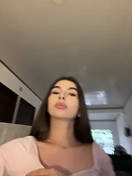 Coralinee 01 online show from 04-25-26, 10:29