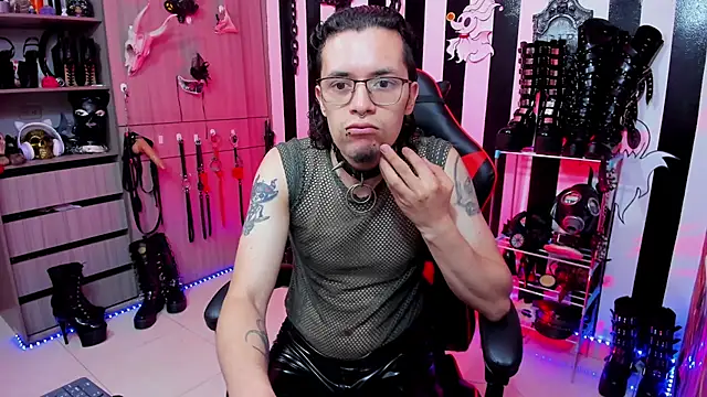 daven56 online show from 02-18-25, 01:33